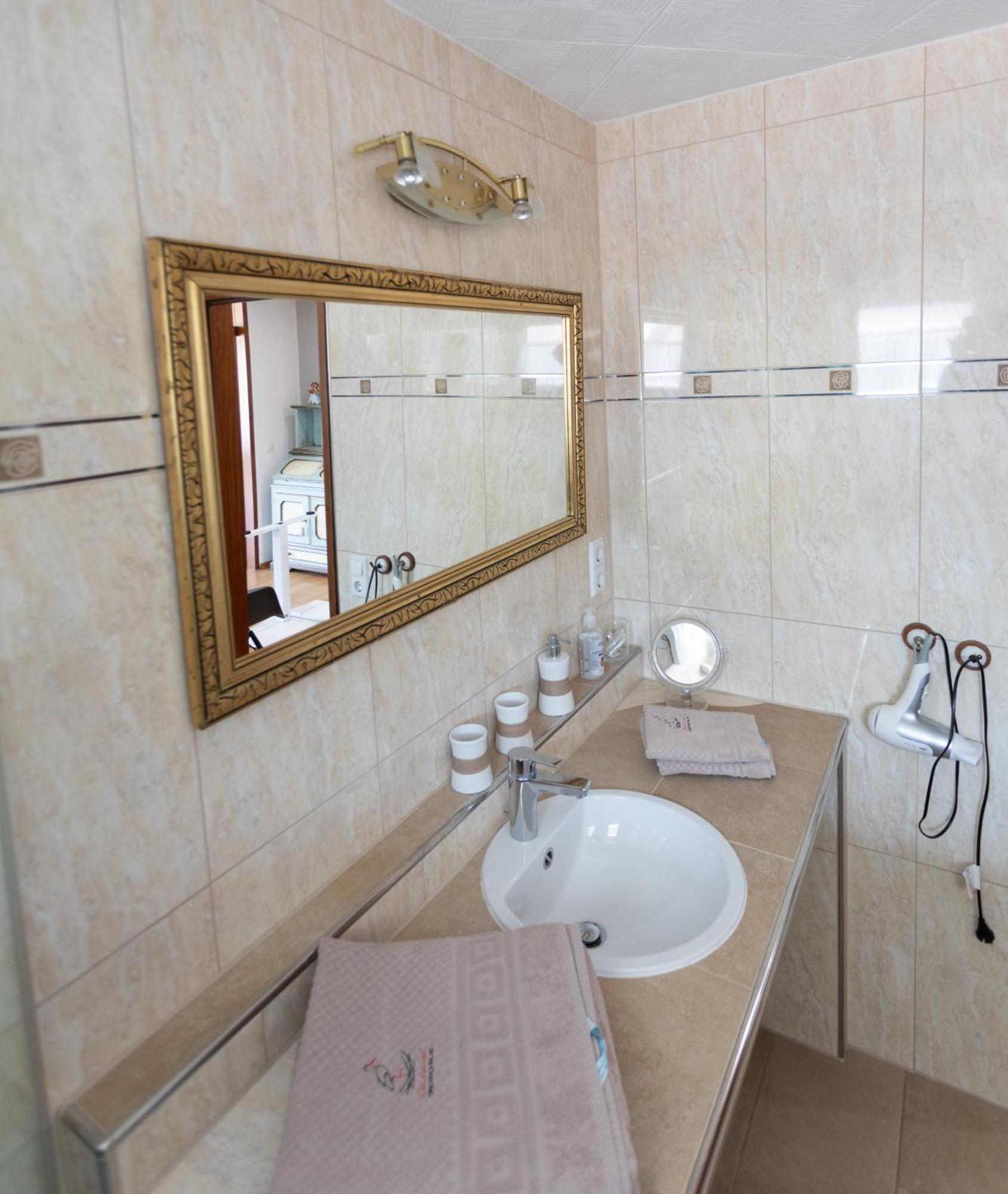 טטנאנג Storchennest - Schoenes, Ruhiges Apartment Mit Sonnenterrasse מראה חיצוני תמונה